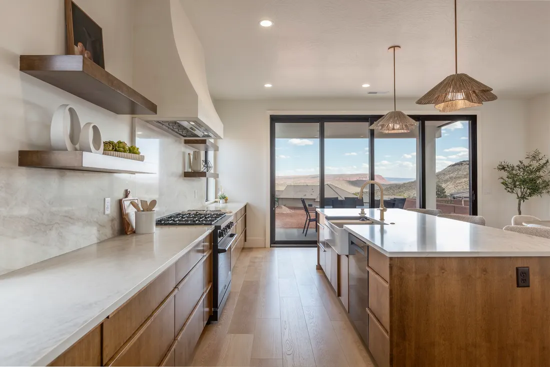 Dune View — kitchen patio