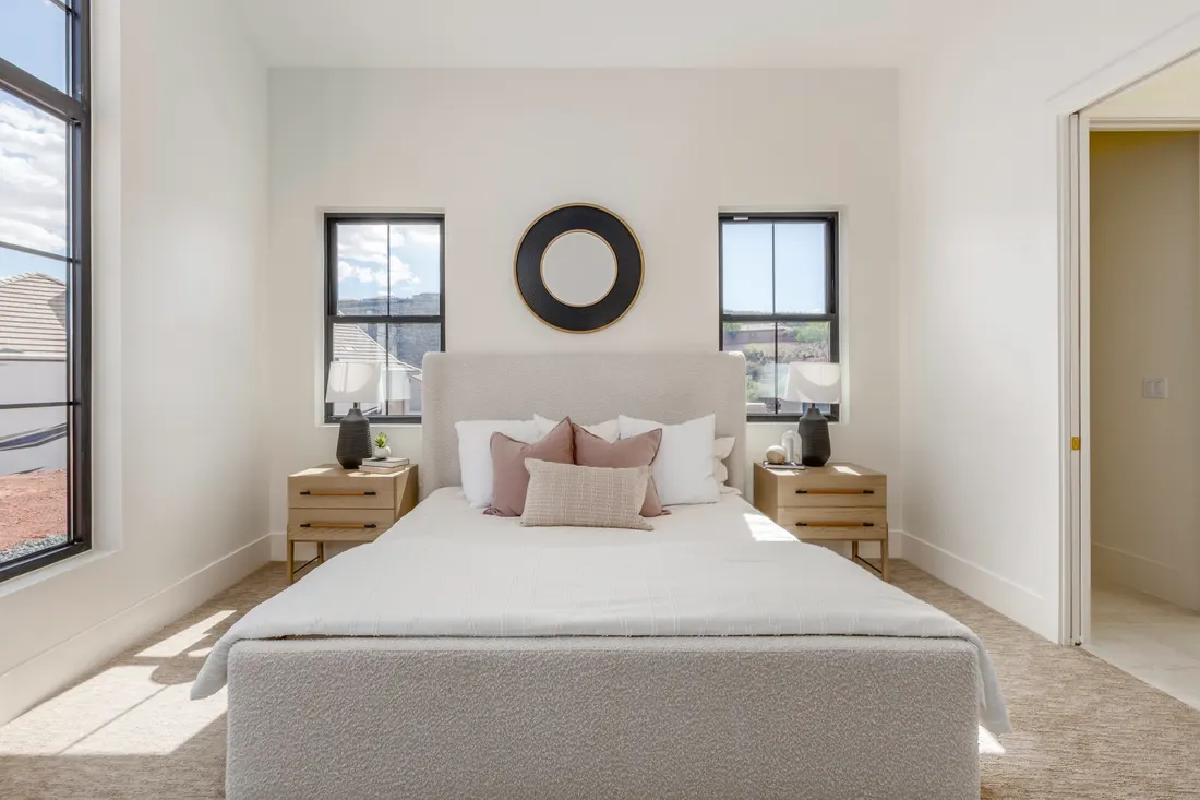 Dune View — primary bedroom
