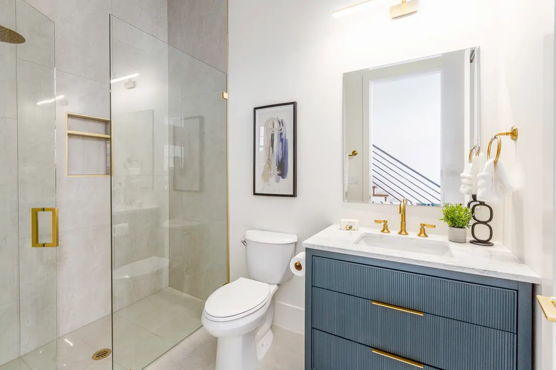 Dune View — bathroom detail